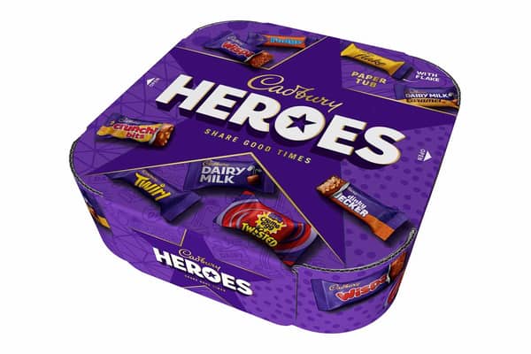 lilla æske med runde hjørner med print med chokolade