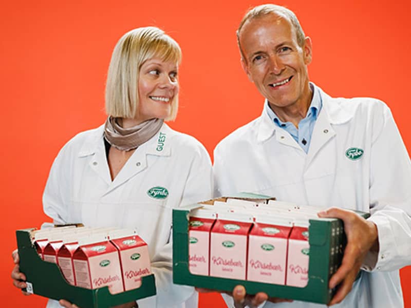 Ny innovativ løsning erstatter plastfolie og flamingo med 100% pap.