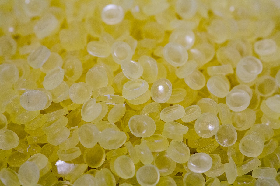 Hydropol resin pellets by Aquapak Polymers_920.jpg