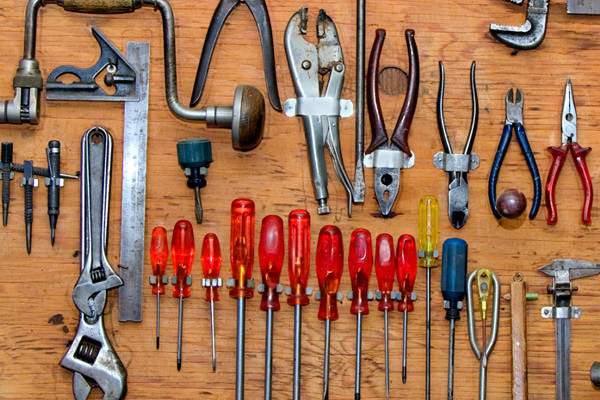 packaging for do-it-yourslef products and furniture