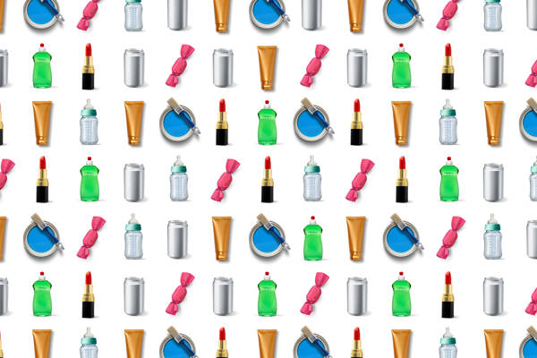 kuvassa on erilaisia tuotteita, joita myydään vähittäiskaupoissa