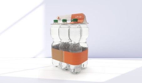 DS Smith Lift Up - ein nachhaltiger Schrumpffolienersatz für Flaschentransportverpackung