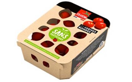 We partnered with French fruit and veg co-operative Solarenn to design 100% cardboard trays in seven different sizes, using zero plastics. 