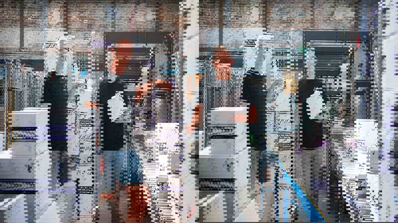 Winparts collega's op de verzendafdeling