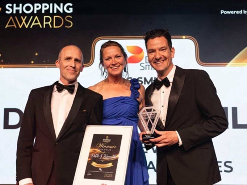 Uitreiking DS Smith Sustainability Award aan Dille & Kamille tijdens de Shopping Awards